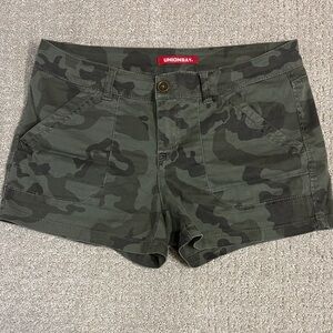Camo Green Women's Shorts
